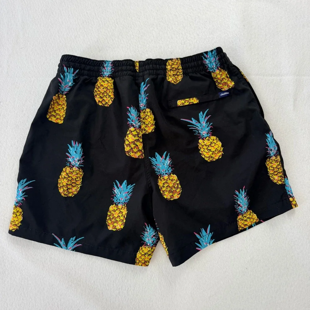 Chubbies Mens XL Swim Trunks Black Pineapple Print 5.5